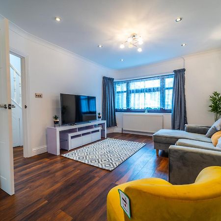Modern Spacious 4 Bed Hayes Home With Free Parking Εξωτερικό φωτογραφία